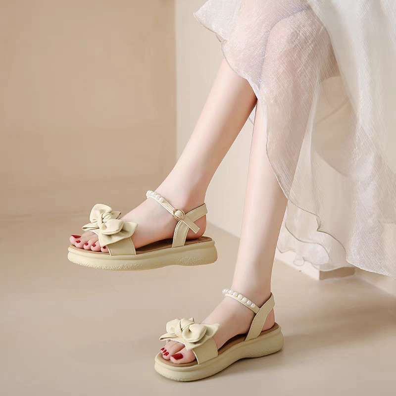 Student Super Soft Sandals Women's 2025 New Summer Flat Bottom with Skirt Versatile Not Tired Feet Roman Shoes Women's Shoes
