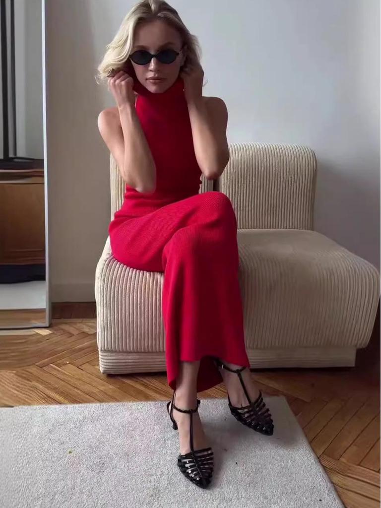 2024 Summer European & American Solid Color Deep V Backless Hip-Hugging Dress for Women