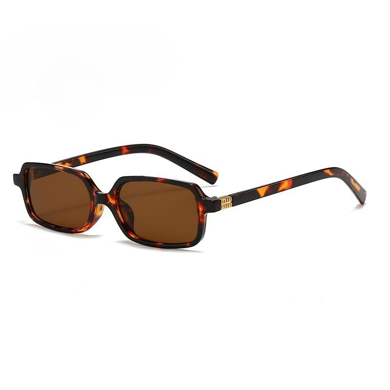 New Style A Pair of Stylish Cat-Eye Sunglasses for Men And Women, Perfect for Parties And Vacations Fashinable Sunglasses