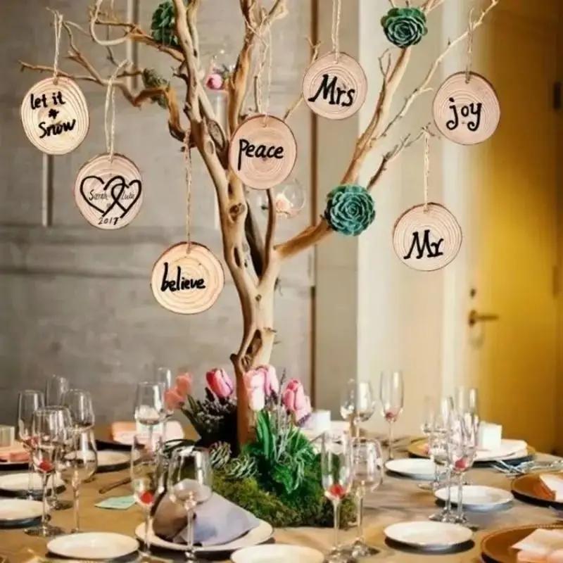 10 Stück Hochzeitsfeier Dekorationen Weihnachtsornamente Natürliche Runde Holzscheiben Heimdeko Teetassen-Isolieruntersetzer DIY-Bastelarbeiten