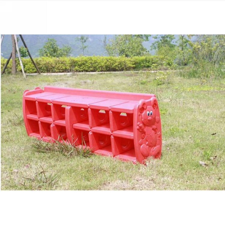 Depozitare pantofi copii din plastic: Raft Thomas pentru Grădiniță, Centre Părinte-Copil & Organizarea Jucăriilor