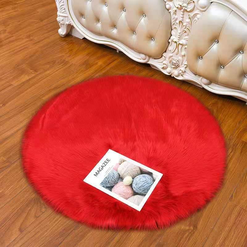 Nordic Heart-Shaped Plush Carpet - Thick Imitation Wool for Bedroom or Bay Window