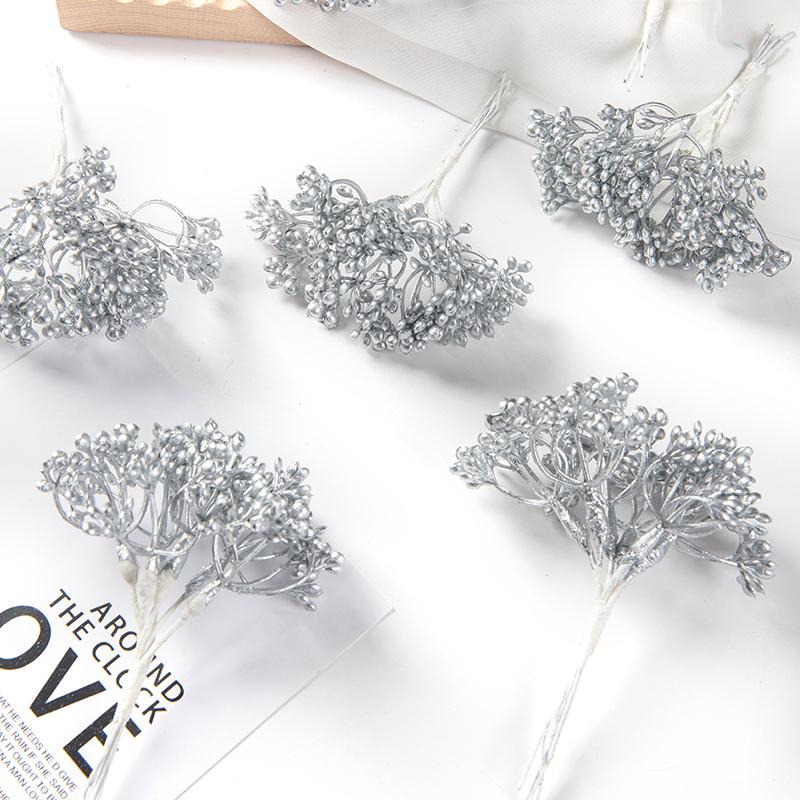 6pcs Artificial Plants Plastic Brooch Scrapbook Wedding Decorative Flowers Wreaths Diy Gifts Box Christmas Decorations for Home