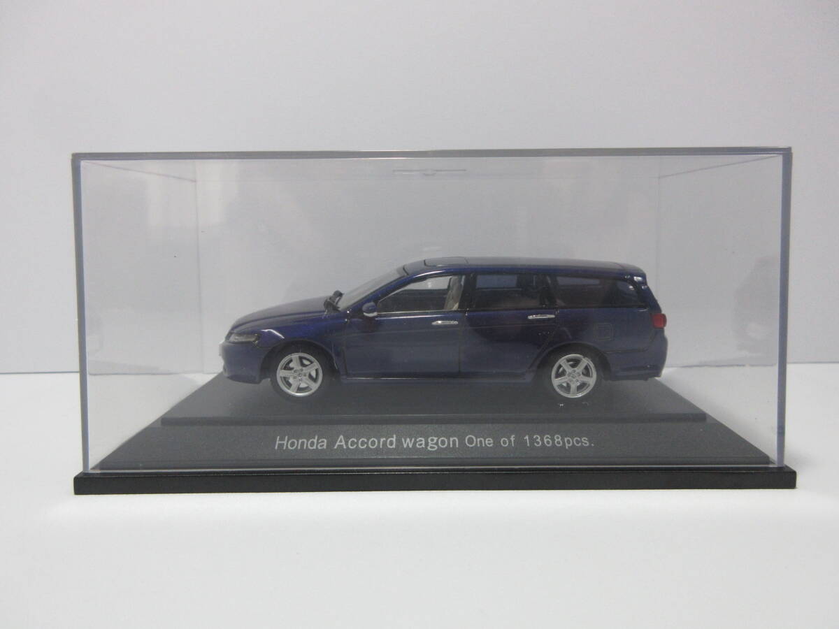 

[Б/У] Модель автомобиля Honda Accord 4-го поколения от Eburo в масштабе 1/43, выполненная из литого металла в сине-фиолетовых тонах.
