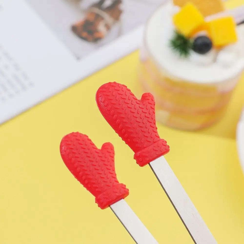 Kitchen Accessories Bread Non-slip Handles Mini Creative Snack Food Tong Silicone
