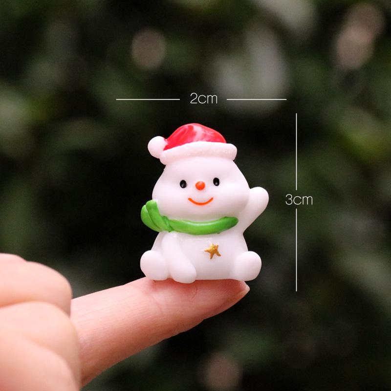 Handmade Mini Sleigh with Santa Claus Christmas Ornaments for Cake and Micro Landscape Decor