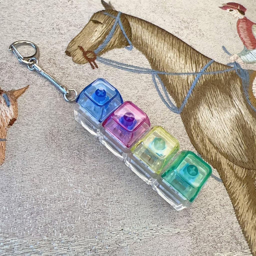 Color PC decompression button 4-key pinch mechanical keyboard decompression button keychain toy pendant