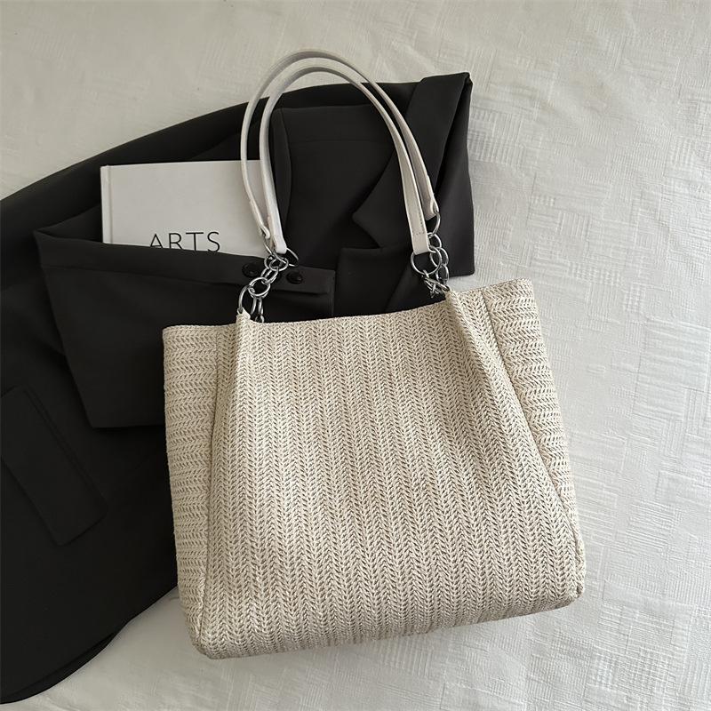 

2025 new Korean version woven large bag women s fashion sense women s large capacity shoulder bag foreign style letter messenger bag