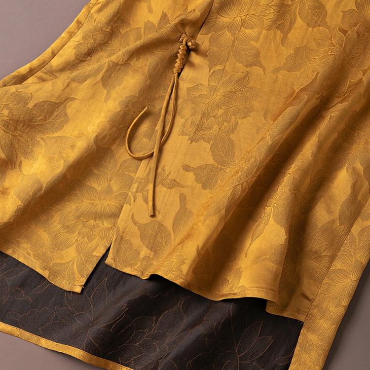 Andningsbar Gazeväst med Silkesblomma och Grodknapp - Damväst i Guld i Konstnärlig Kinesisk Stil