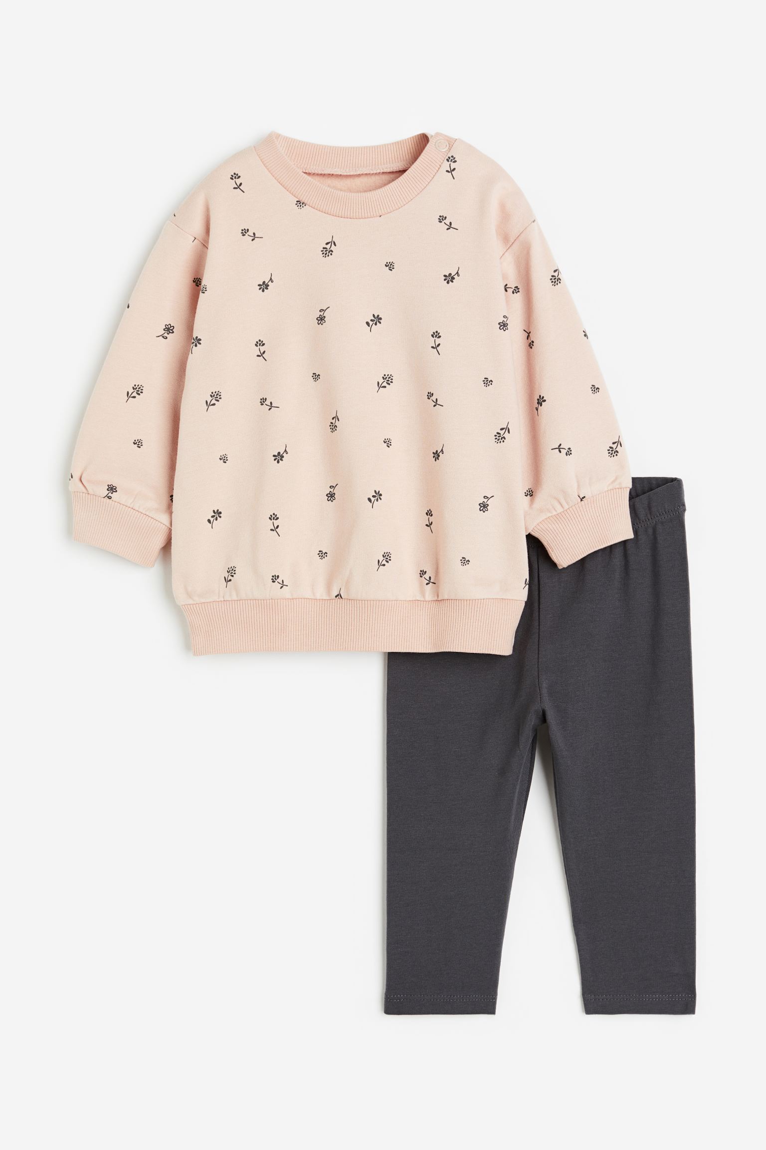 

2-piece sweatshirt and leggings set