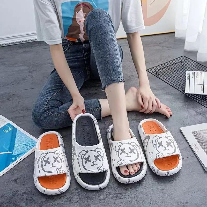 2024 New Style Cartoon Couples' Thick-Soled Non-Slip Slippers for Indoor & Outdoor Use