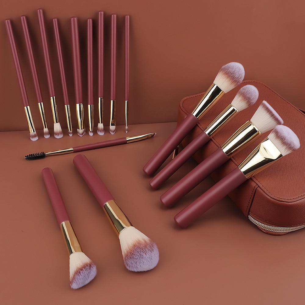 Burgundy 16-Piece Makeup Brush Set: Soft Bristle Foundation, Eyeshadow, and Blush Brushes