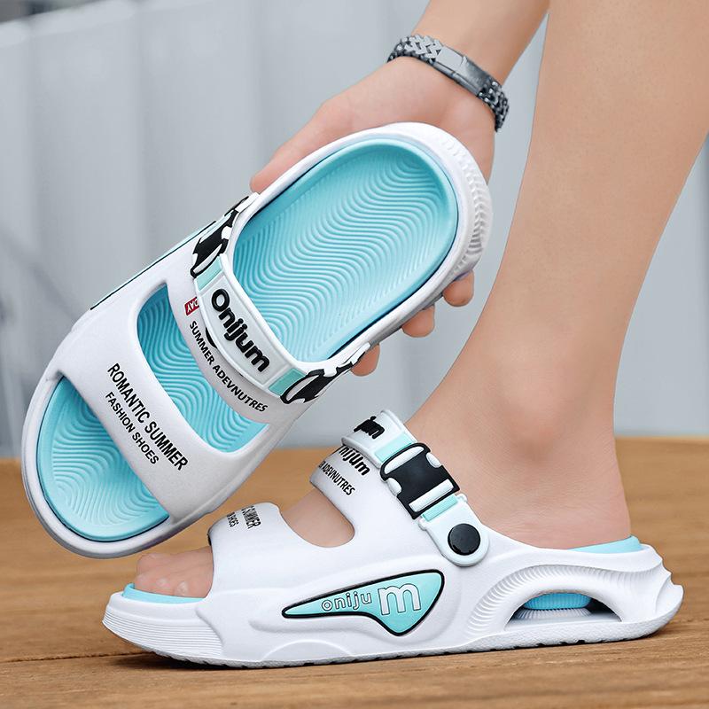 Cool slippers men's 2025 summer new casual and light outdoor slippers outside wearing wading couple non-slip beach sandals