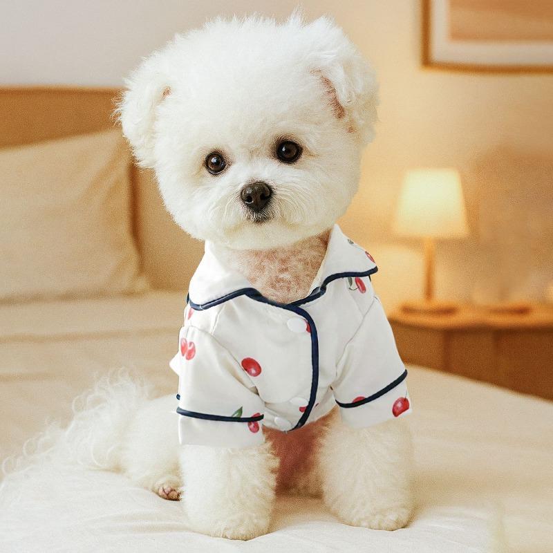Silk pet pajamas are comfortable and skin-friendly, universal home clothing for cats and dogs