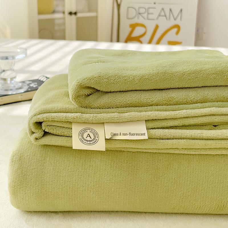 Kreskówkowy zimowy komplet pościeli z aksamitu mlecznego: Koc flanelowy polarowy, Prześcieradło, Poszewka na poduszkę - Gruby polar koralowy, Rozmiar pojedynczy.