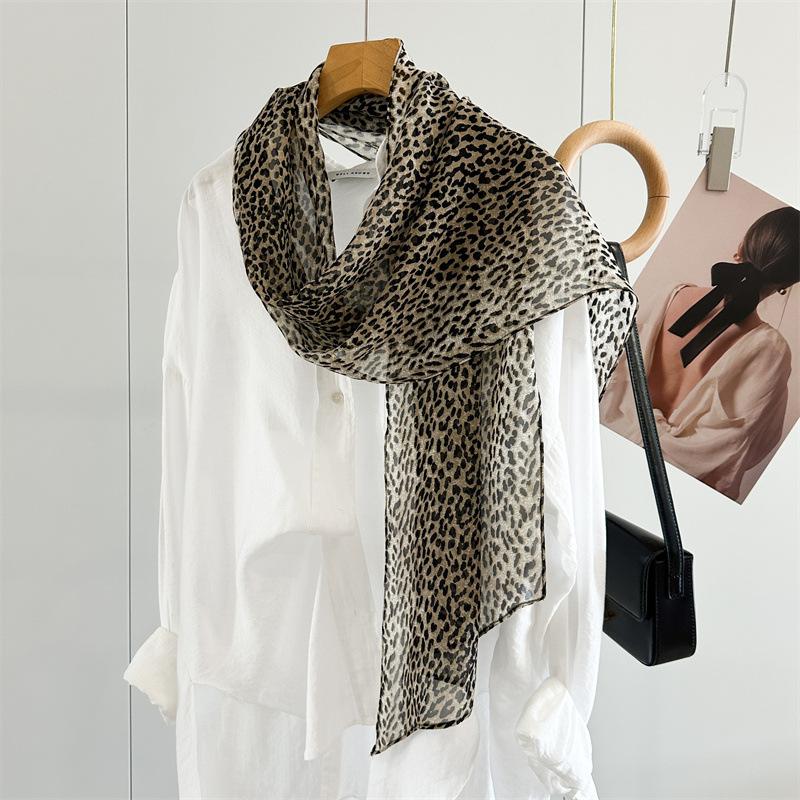 Korean Retro Thin and Narrow Stripe Leopard Print Silk Silk Scarf, Belt, Scarf Decorative Scarf, Women's Neck Ribbon, Neck Strap.