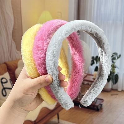 Autumn/Winter Women's Simple Candy-Colored Wide-Brimmed Plush Headband - Cute and Versatile Hair Accessory