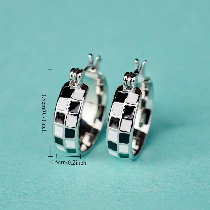 Classic Design Women's Earrings New Square Resin Inlaid Simple and Elegant Women's Accessories Multi Functional Jewelry