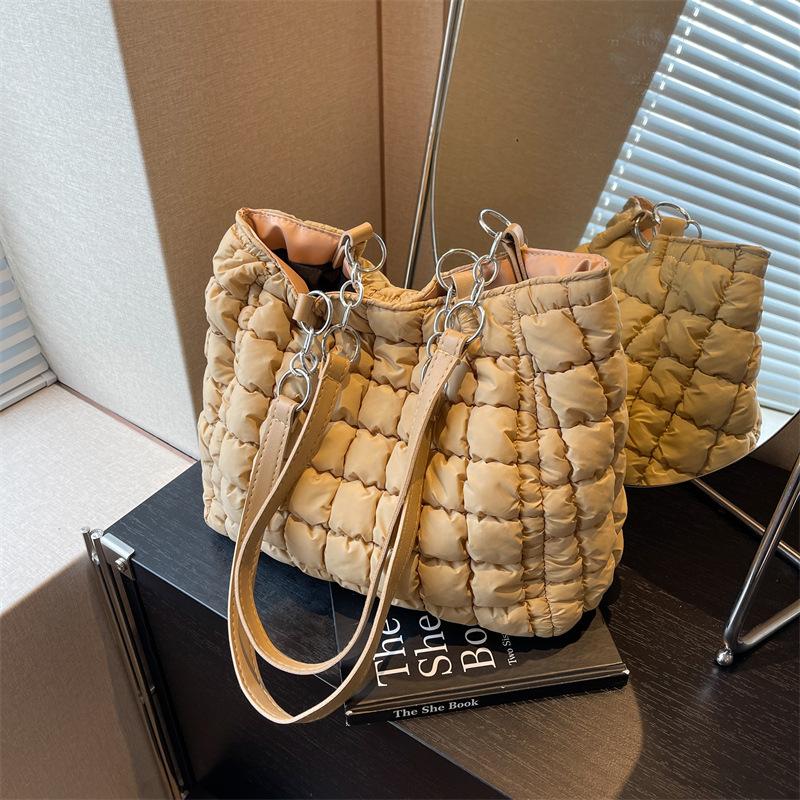 Rauten Stickgarn Wolkenbeutel Daunen Baumwollkleidertasche Lässig Plissiert Große Kapazität Tragbare Tote Schulter Damentasche