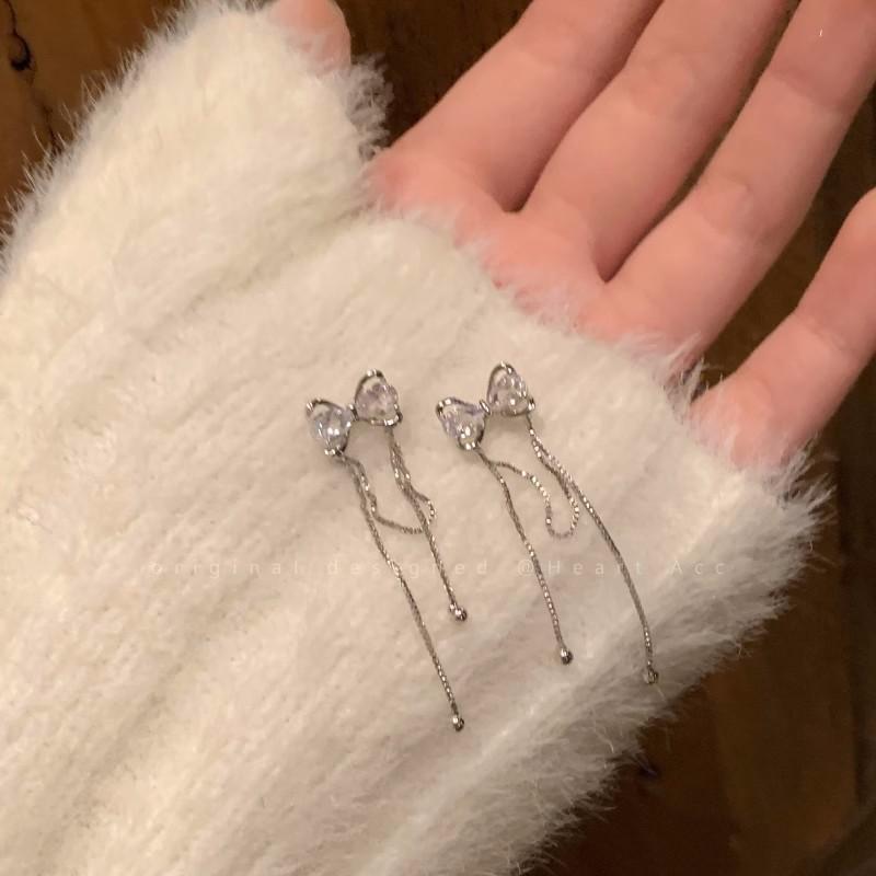 Silver Needle Pearl Zircon Earrings Women's High-end Sense Niche Temperament Cold Wind Mori Earrings Ear Jewelry