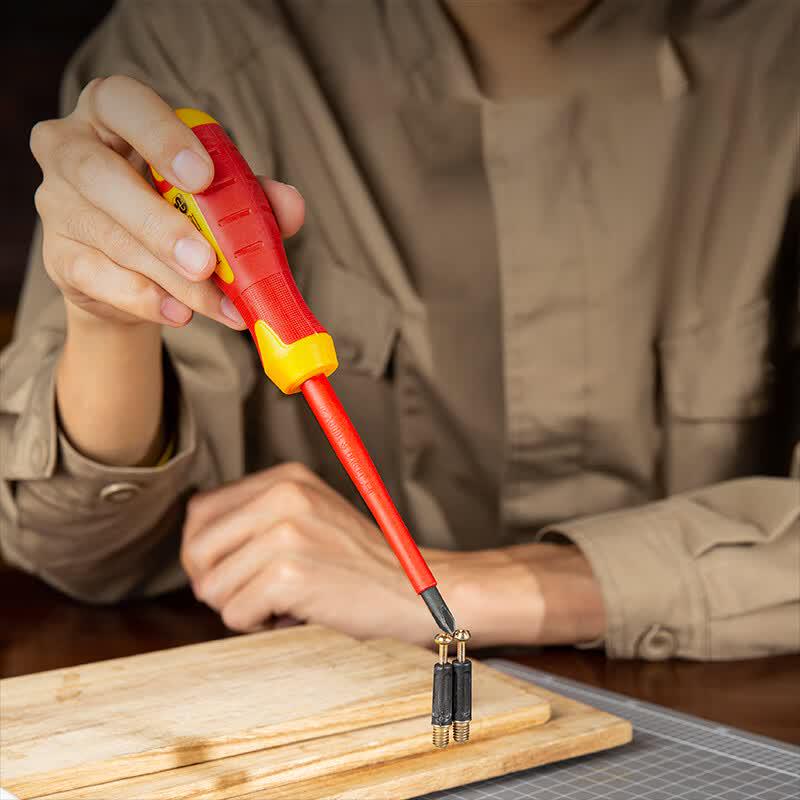 Deli Insulated Phillips Screwdriver