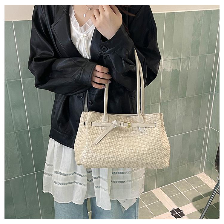Women's 2026 New Large Capacity Versatile One-Shoulder Tote Bag for Fashion and Work Commute