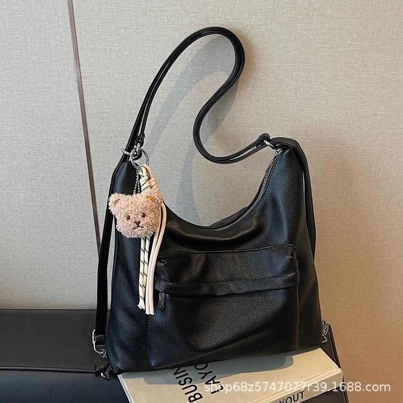 2025 Korean version of the new large-capacity shoulder bag women's versatile niche retro underarm bag casual commuter tote bag