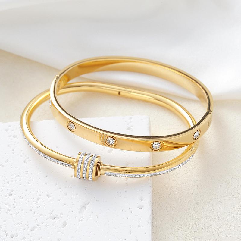 European & American Titanium Steel Rhinestone Slim Waist Luxury Women's Bracelet