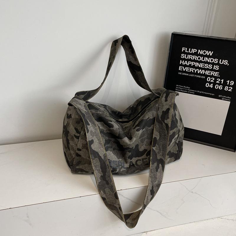 A Niche Crossbody Bag, A Fashionable Single-shoulder Women's Large-capacity Casual Commuting Bag