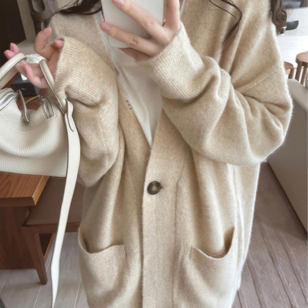 Um Cardigan Tricotado de Estilo Coreano Solto e Descontraído para Outono e Inverno Feminino, Um Novo Casaco Suéter Macio e Casual com um Botão