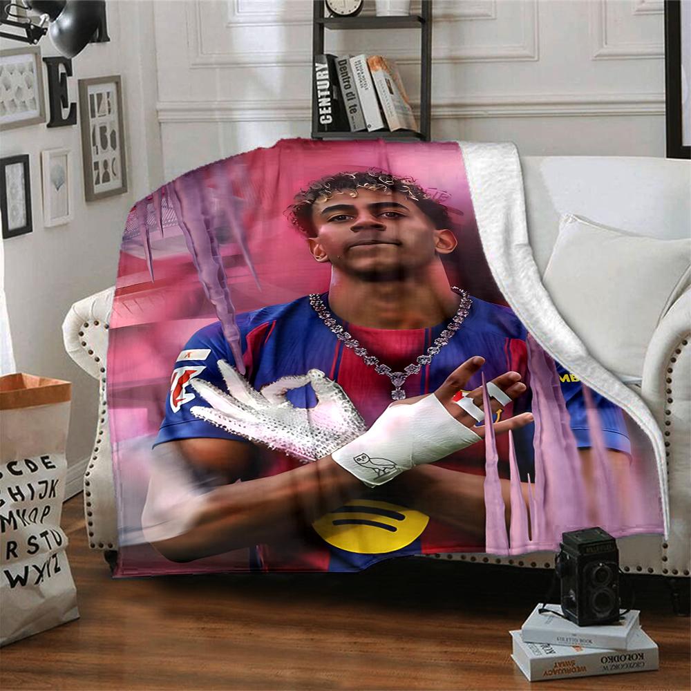 Barcelona Football Fan printed flannel breathable and warm blanket, a stylish home gift, suitable for home, office and bedspread use. 0710a21
