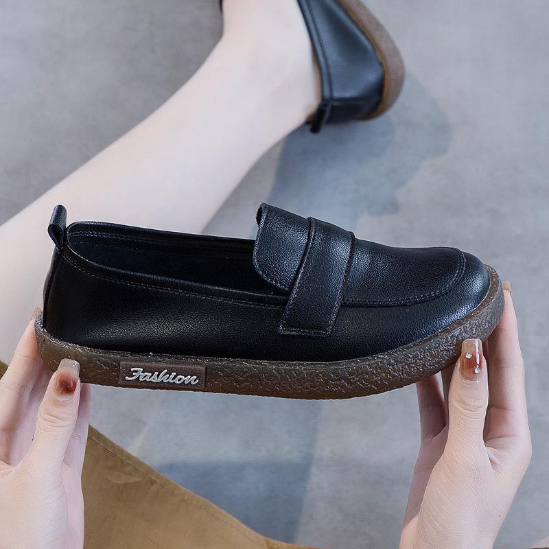 Women's 2025 Summer Soft Leather Loafers - Versatile, Genuine Leather Flats for Nurses, Students, and Pregnant Women.
