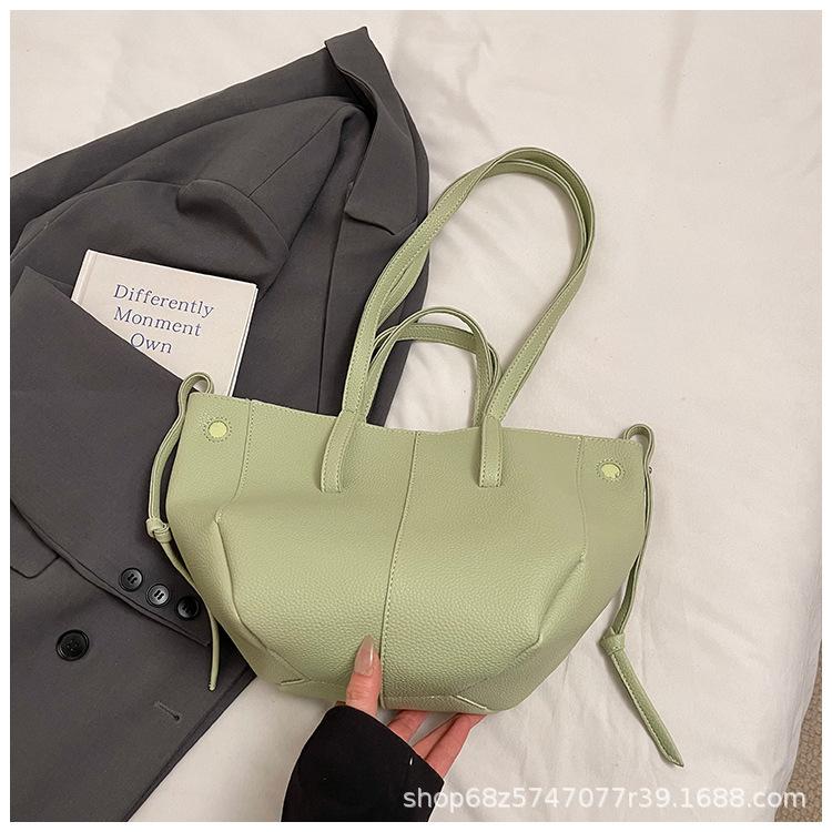 Bag women's 2025 fashion new trend large-capacity portable shoulder tote bag retro feeling underarm bag wing bag