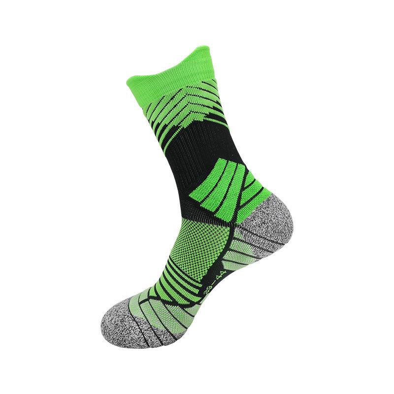

Professional Sports Training Socks Adult Breathable Football Socks Non-Slip Towel Bottom Sweat-Absorbing Medium Tube Socks Men adult style (shoe size 39-44)