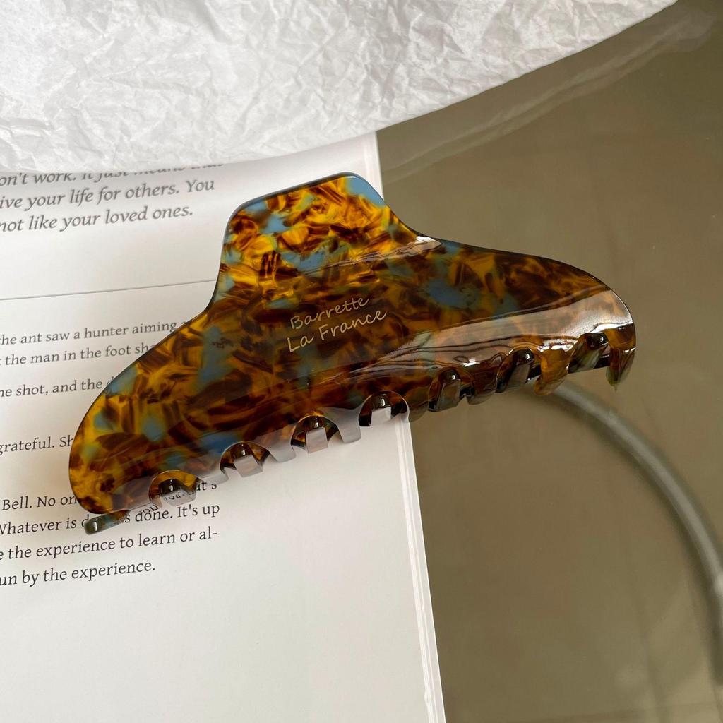 Elegant Autumn Retro Korean Acetate Hair Clip for Women - High-Grade Shark Clip for Bun