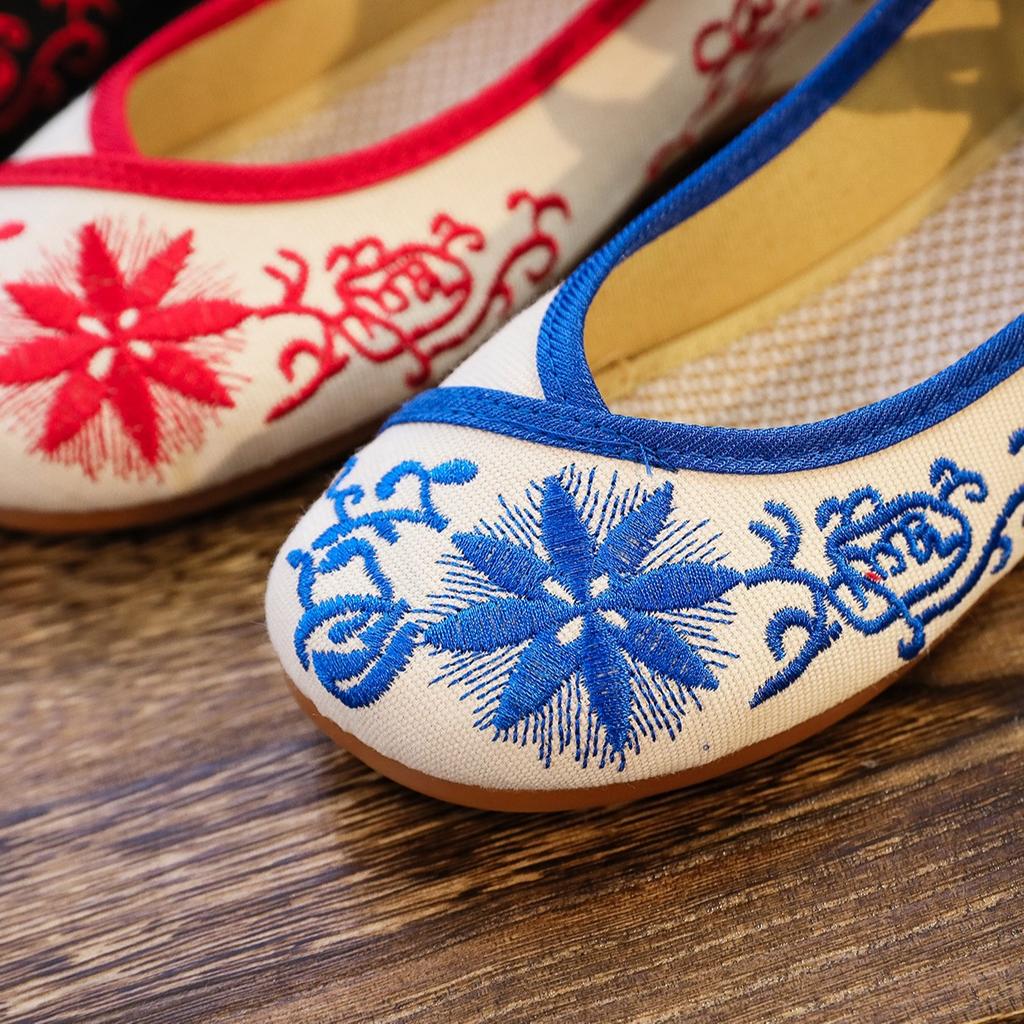2025 Embroidered Women Canvas Ballet Flats Ankle Strap Ladies Casual Cotton Chinese Embroidery Ballerina Shoes