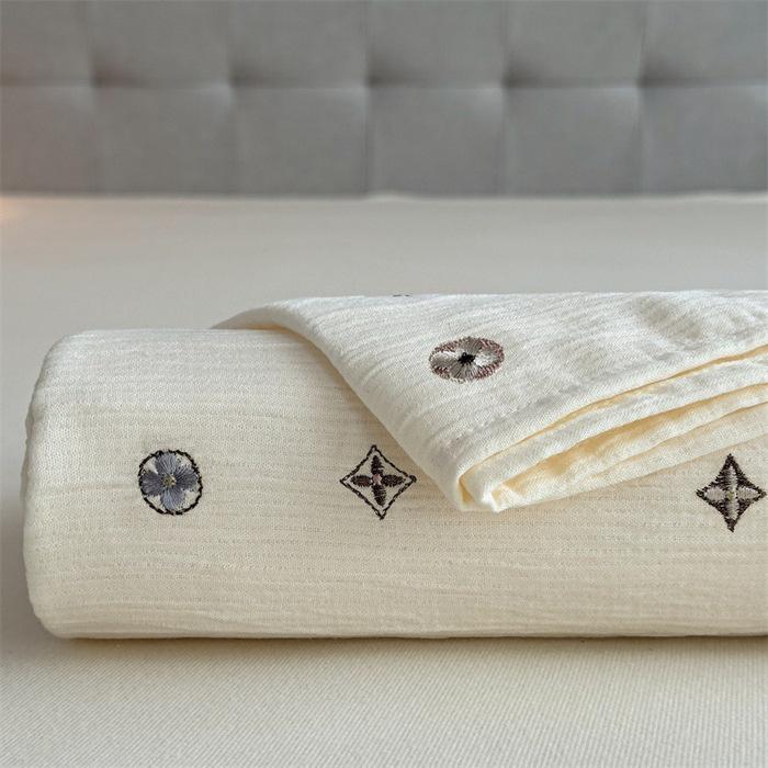 Двухслойное марлевое одеяло 2025 1.5*2m