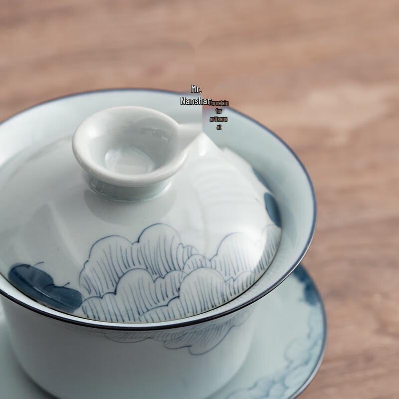 Hand-Painted Ceramic Hibiscus Gaiwan Tea Bowl