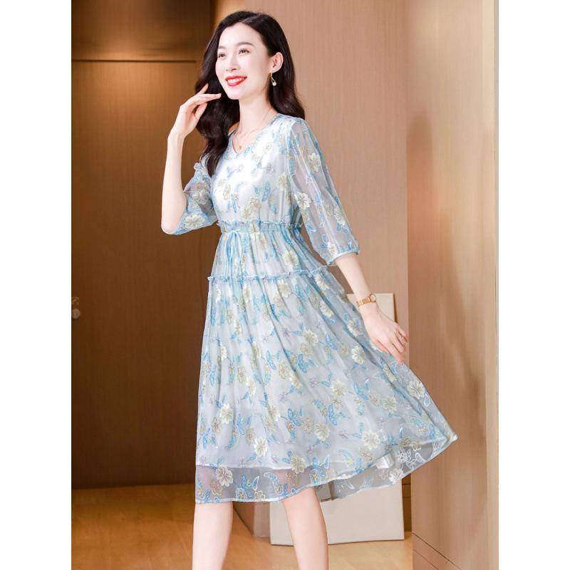 Summer new V-neck lace-up elegant temperament versatile fashion silk dress embroidered skirt