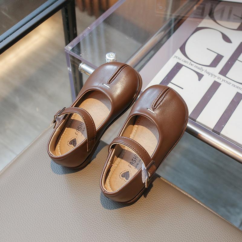 

Girls sheep s hoof small leather shoes 2025 spring and autumn new female treasure princess shoes fashionable small fragrant and comfortable girls 25