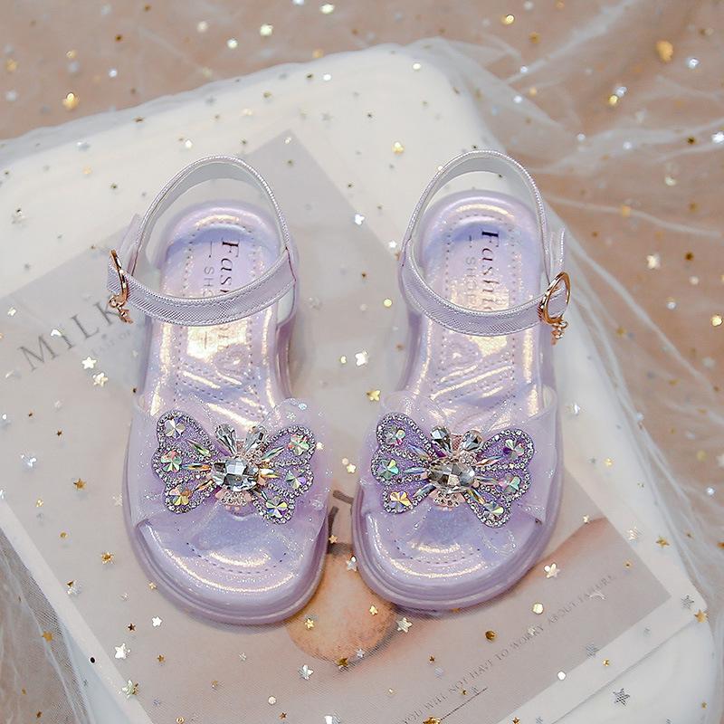 Girls sandals 2025 summer new middle and older children's beach shoes foreign soft-soled princess shoes girls fashion crystal shoes