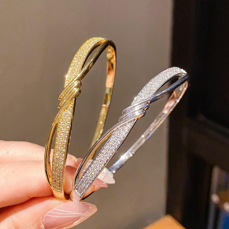 Copper Zircon Circle Pattern Cuff With Gold Finish For Elegant Office Accessories