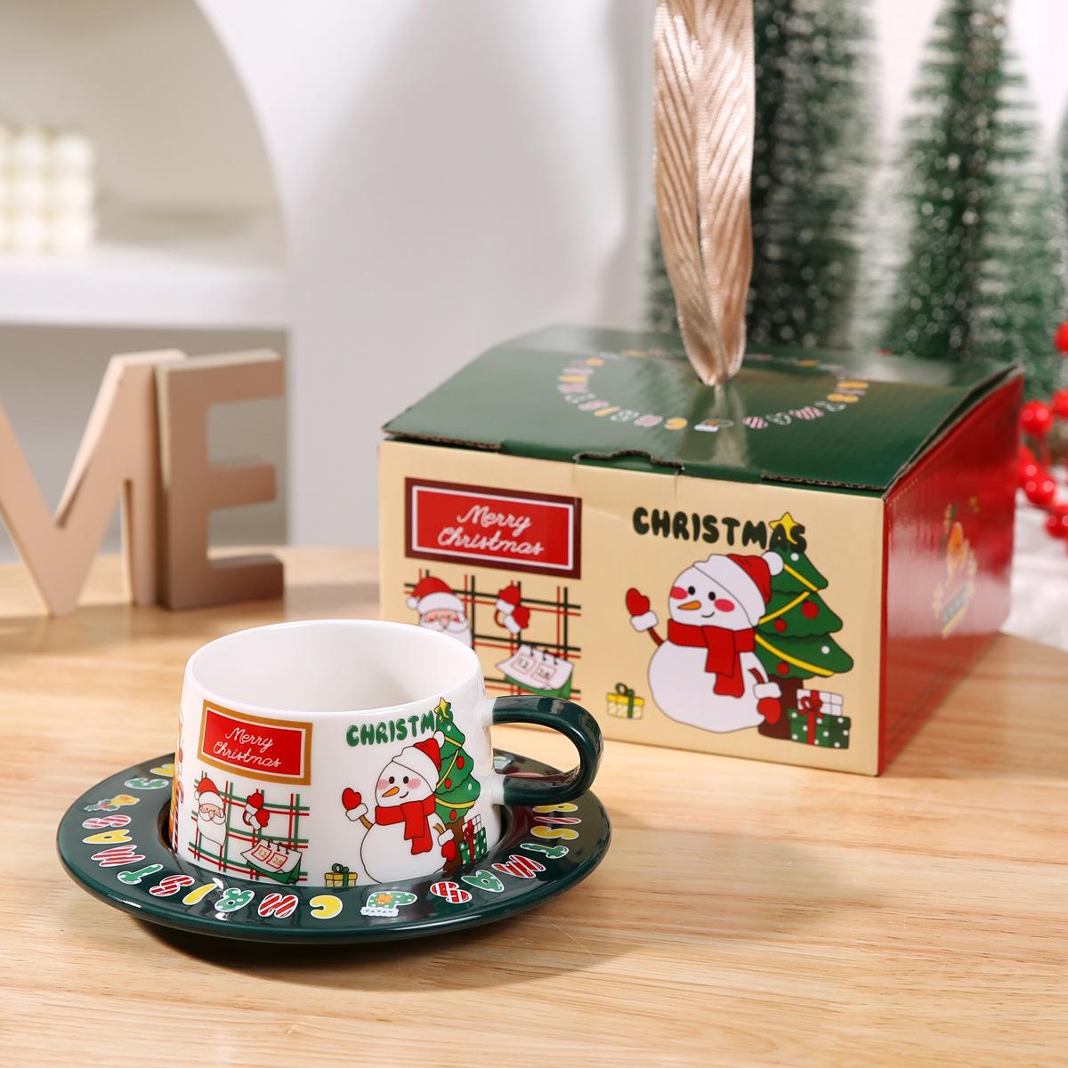 

Керамическая кофейная чашка и блюдце Санта-Клауса Английский послеобеденный чай Цветочная чайная кофейная чашка Домашняя чашка для завтрака Молочная кружка Рождественский подарок Новый 300ML