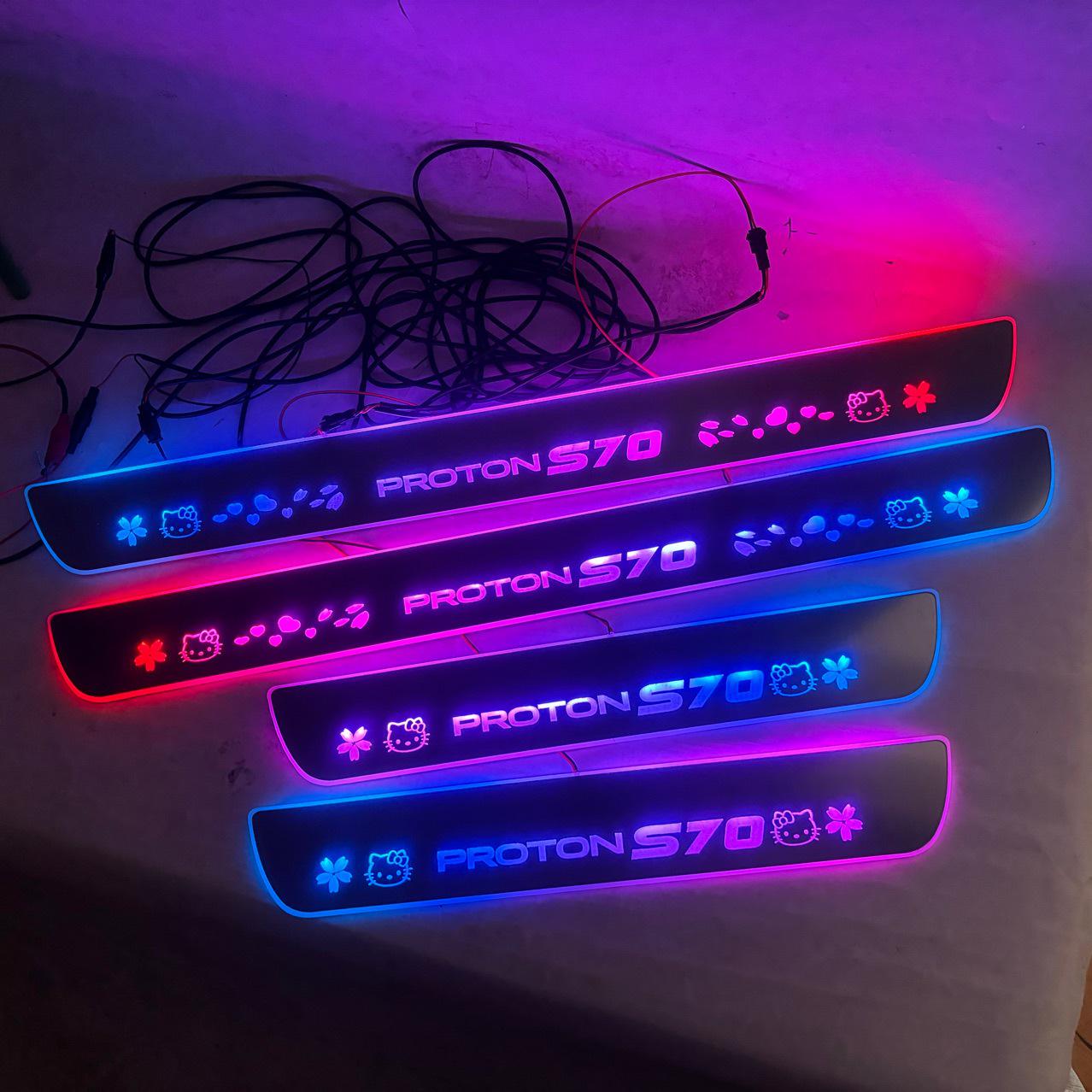 

Динамические светодиодные накладки на пороги Proton S70 - 4 шт. Цветные приветственные педали Proton S70