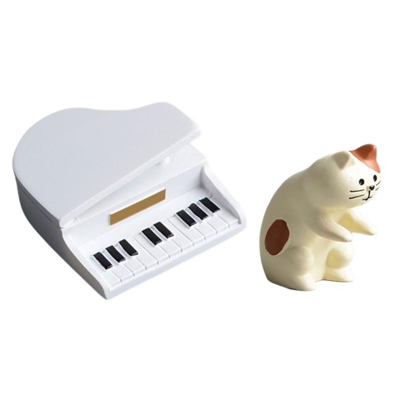652F Mini Katzen Pianisten Skulpturen Set 2 Stück Katzen und Klavier Miniaturmodelle Ornamente für Auto Armaturenbretter und Bürodekorationen