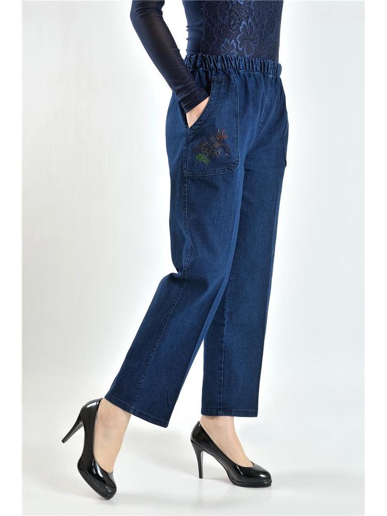 Women's Spring 2024 High-Waisted Elastic Straight-Leg Loose Jeans for Middle-Aged & Elderly