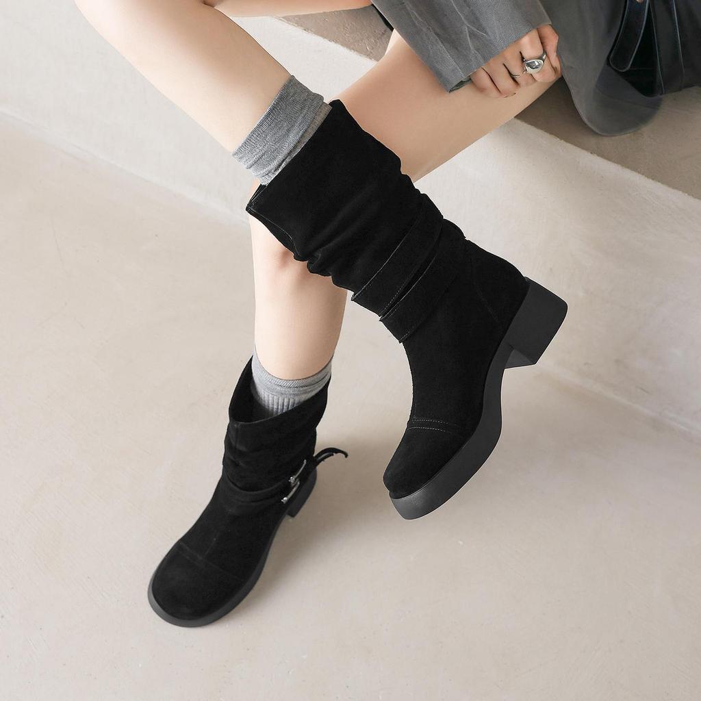 Krazing Pot Cow Suede Nubuck Winter Round Toe Modern Boots Med Heels Slip on Pleated Style Metal Buckle Mid-calf Boots