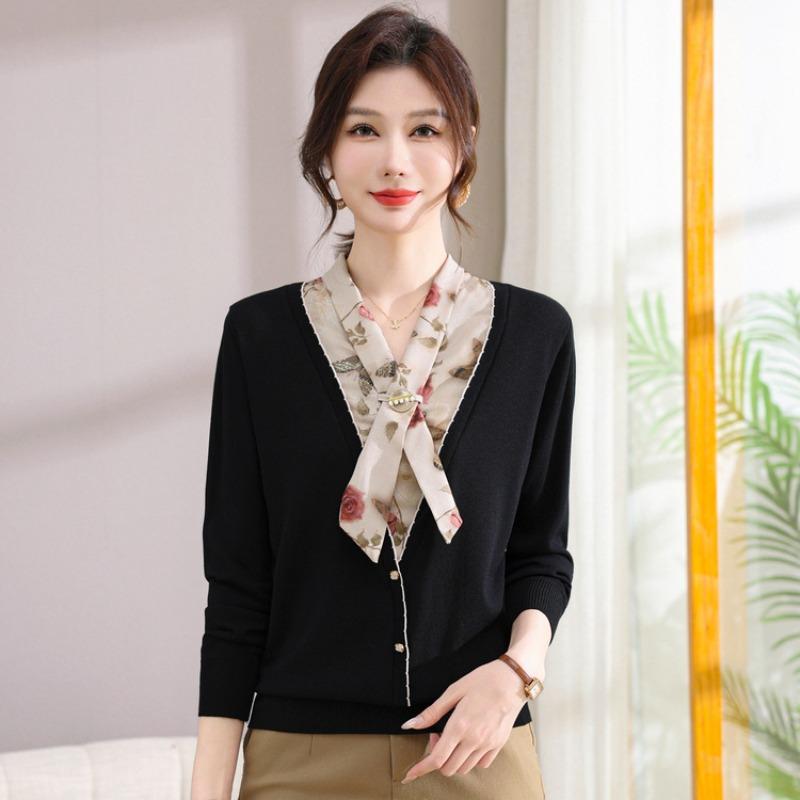 Early autumn clothing new middle-aged and elderly intellectual mother clothing fake two-piece wool sweater pullover knitted bottoming top women