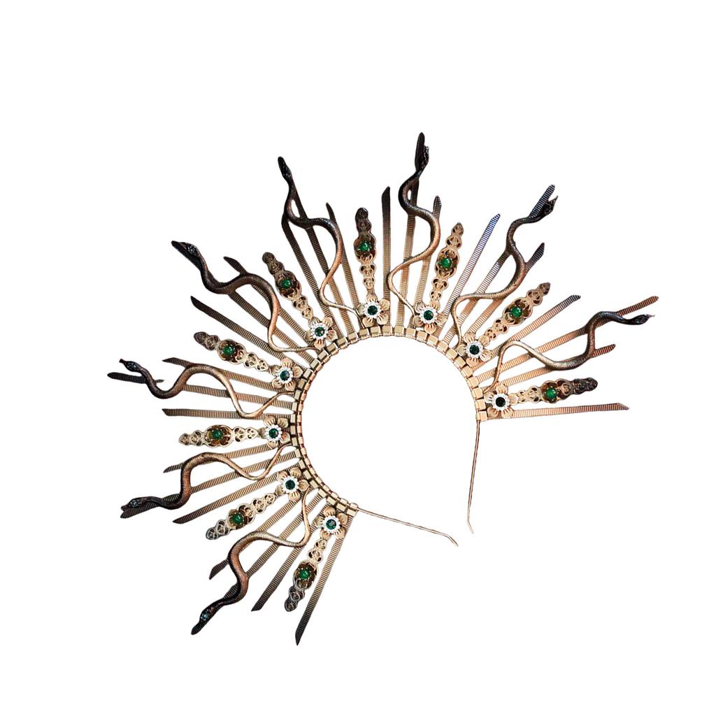 Adjustable Snake Head Crown Hair Accessory for Women Perfect for Adding a Touch of Mythical Charm to Any Styles Outfit