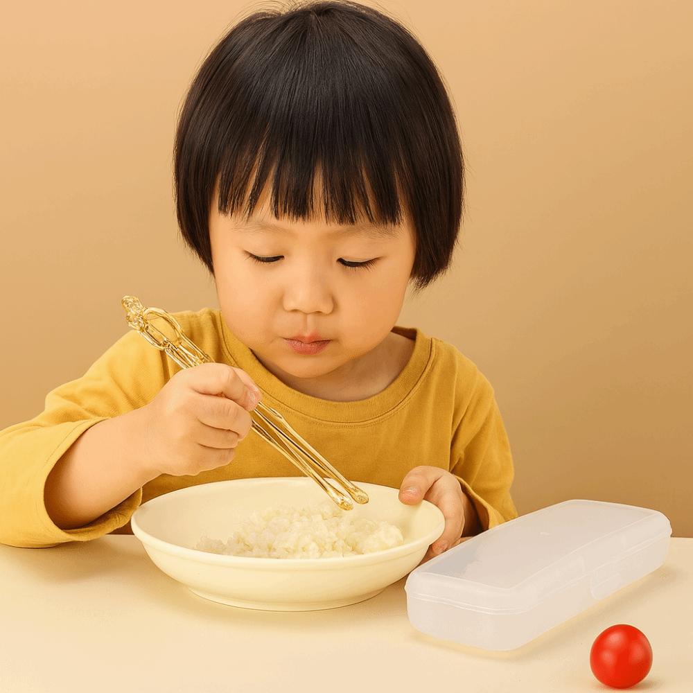 2pcs/set Anti Slip Training Chopsticks Food Grade with Storage Box Kids Chopsticks Bear Shape High Temperature Resistance